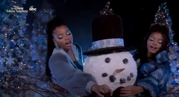 Chloe x Halle Perform ‘Frozen’ Hit In Disney Holiday Singalong Preview – Hollywood Life