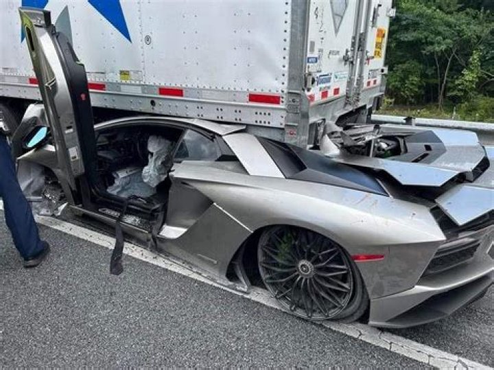 Chris Brown’s $400K Lamborghini Totally Destroyed In Scary Car Crash: Is He OK? — Pics