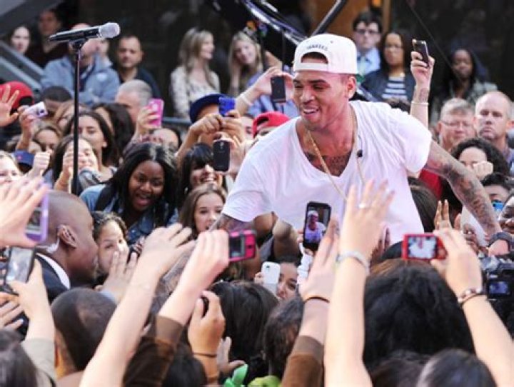 Chris Brown Wants To Give Back To Kids