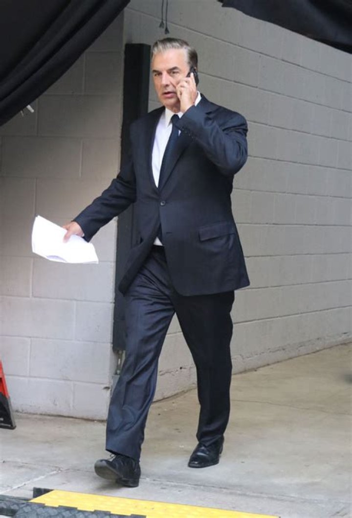 Chris Noth Smiles In 1st Public Photos & Doubles Down On Rape Allegations Denial