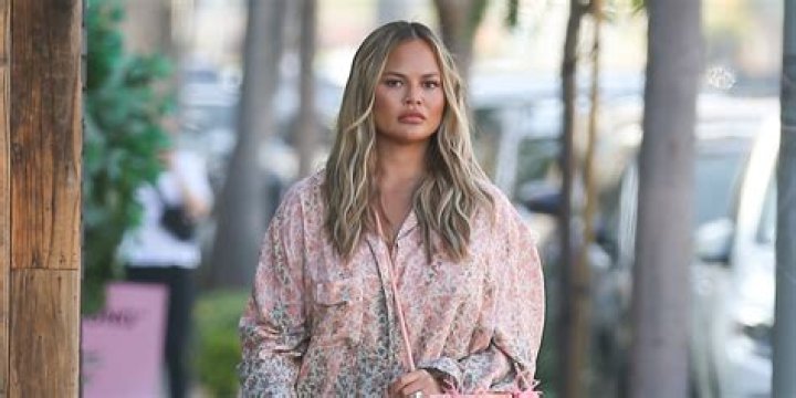 Chrissy Teigen Fans Tease She’s Morphing Into Khloe Kardashian In Wild Look-A-Like Selfie