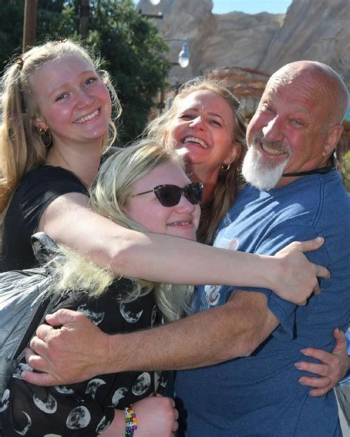 ‘Sister Wives’ Christine Brown Shades Ex Kody Brown On Father’s Day