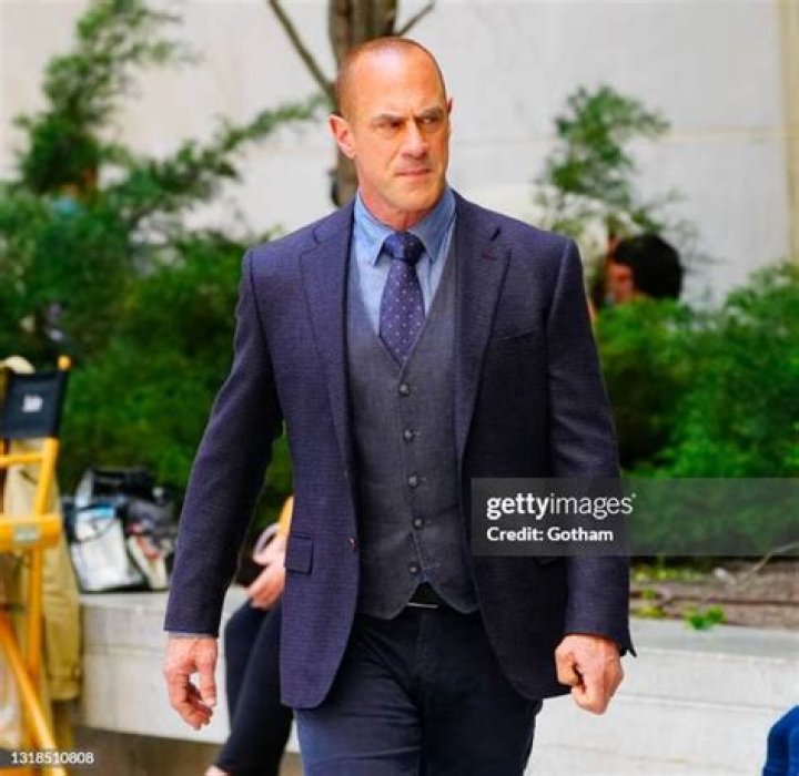 Photos of the ‘Law & Order’ Actor – Hollywood Life