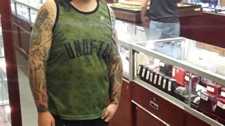 Will Get Probation For Gun & Drug Charges – Hollywood Life