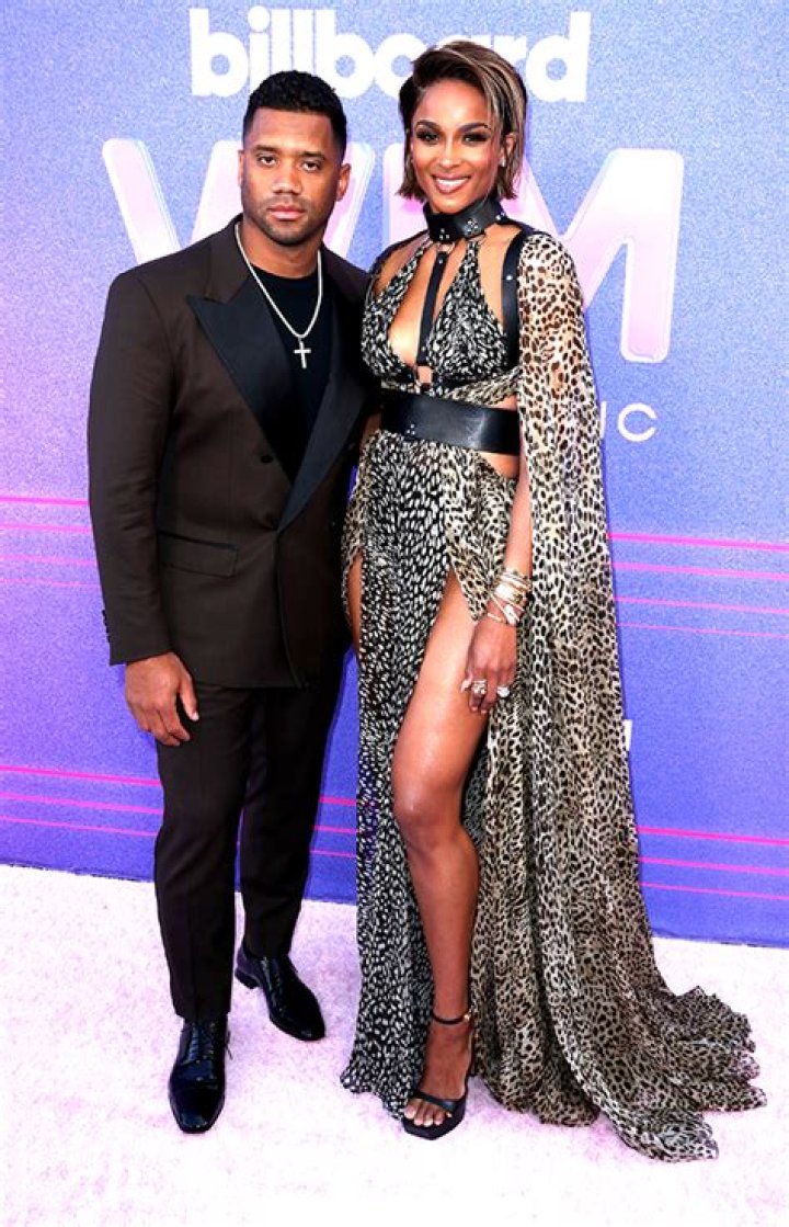 Ciara Plays Football With Russell Wilson While & Kids At White House Easter Egg Roll: Video