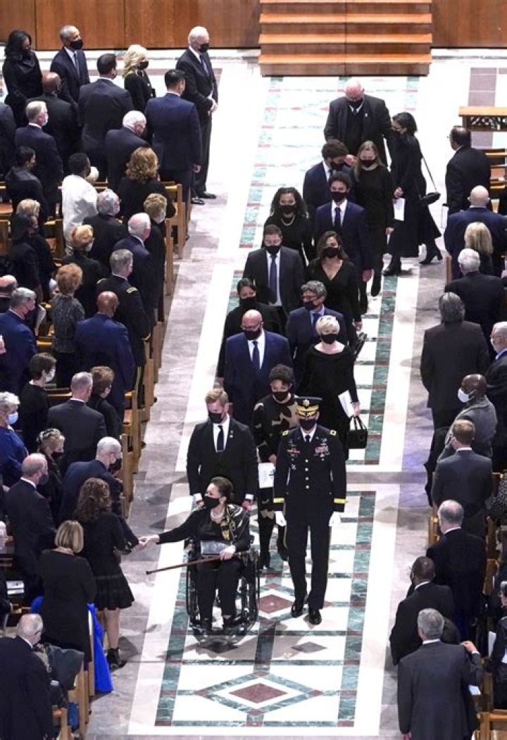 See Photos Of Joe, Jill Biden & More – Hollywood Life