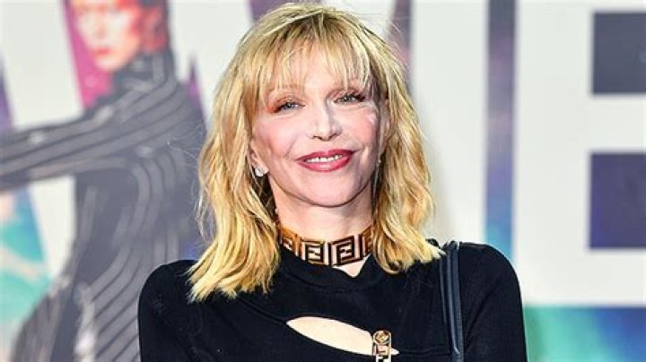 Courtney Love ‘Not Fired’ From ‘Fight Club’ By Brad Pitt Says Source – Hollywood Life