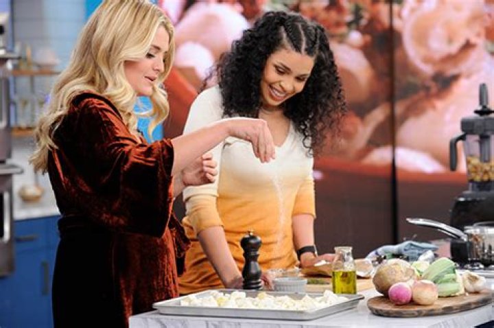 Daphne Oz Has New Cooking Show ‘The Dish On Oz’: Details – Hollywood Life