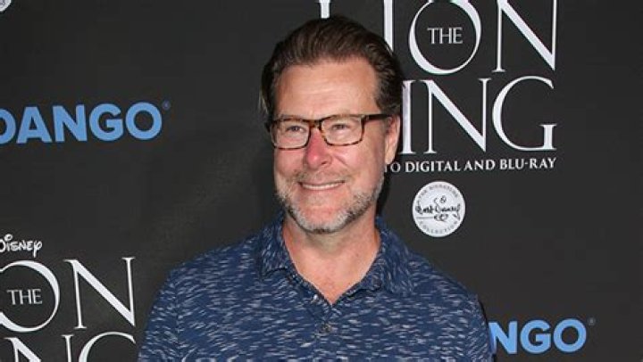 Dean McDermott Spent Thanksgiving in Sober Living Facility: Watch – Hollywood Life
