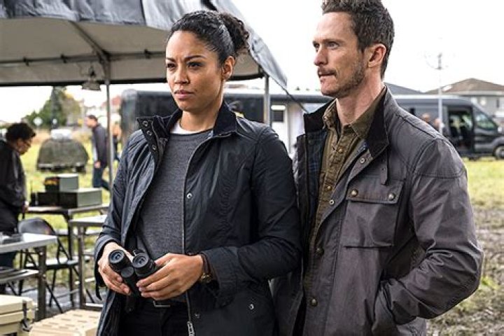 ‘Debris’ Star Jonathan Tucker: Bryan Is ‘Hiding A Lot Of Trauma’ — Plus, How That Twist Will Play Out