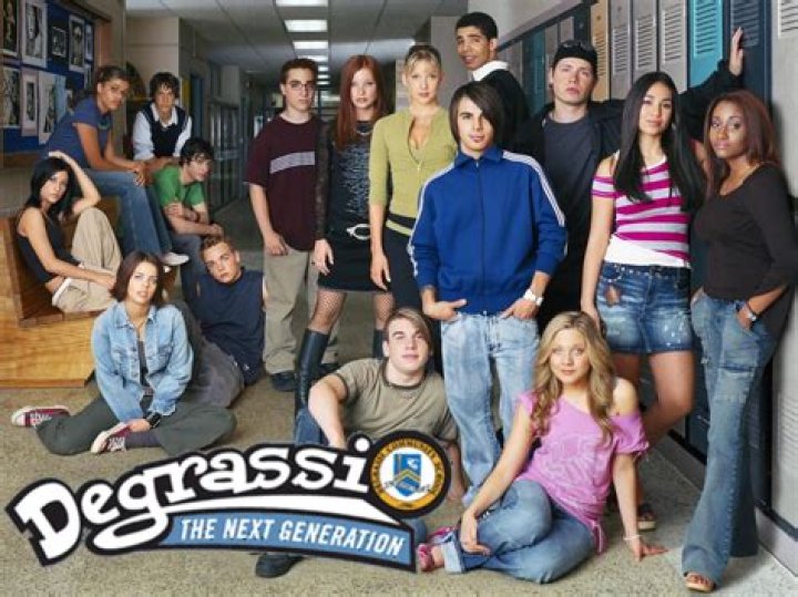 ‘Degrassi’ Reunion On ‘Degrassi: Next Class’ — Photos