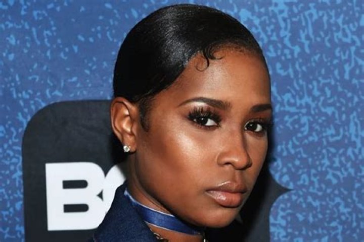 Dej Loaf Celebrity Profile – Hollywood Life