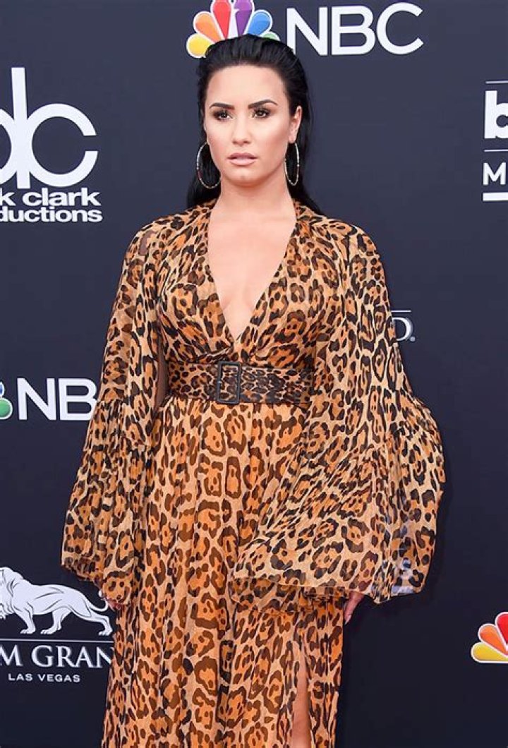 Demi Lovato Mourns Death Of Her Grandpa In Heartbreaking Tribute: This ‘Hurts’