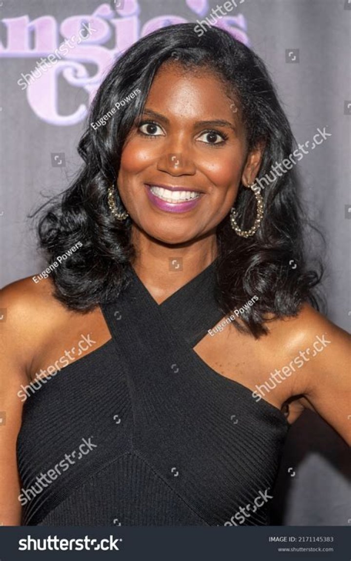 Denise Boutte: PICS – Hollywood Life