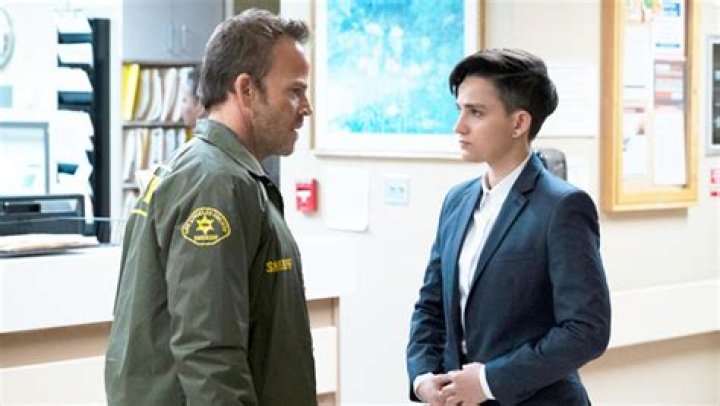 ‘Deputy’s Bex Taylor-Klaus On Playing Bishop, What’s Ahead & More – Hollywood Life