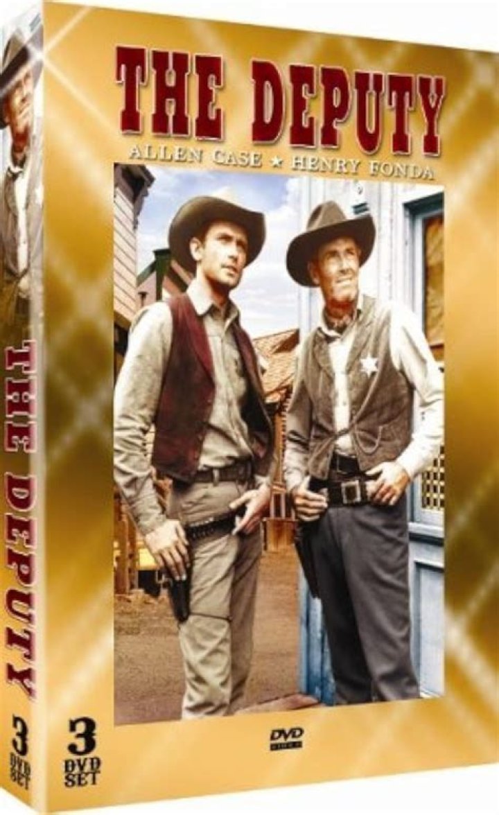 Yara Martinez Teases Season 1 Scoop — Exclusive – Hollywood Life