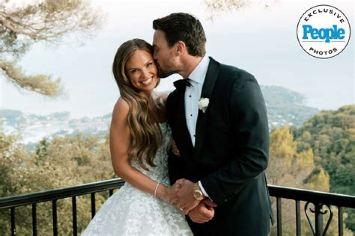 Derek Peth Is Concerned Hannah B. Is Too Young To Be The ‘Bachelorette’ – Hollywood Life