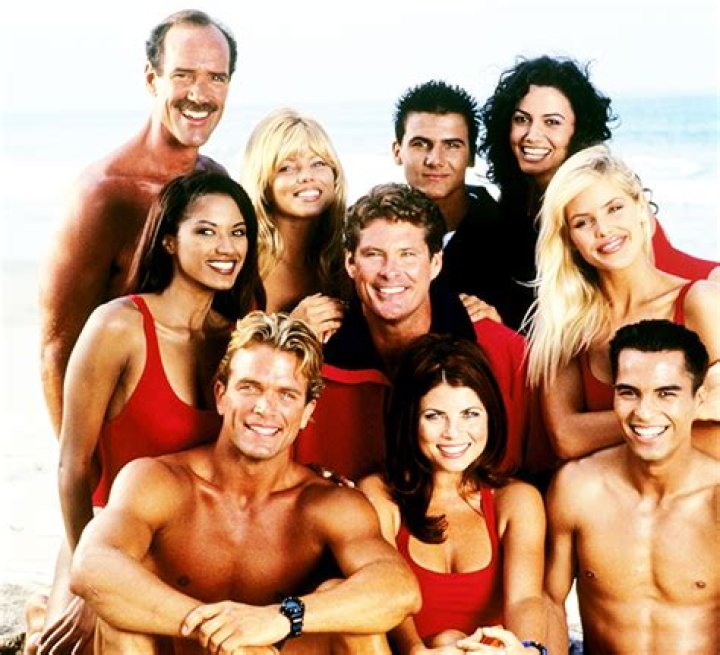 Donna D’Errico Talks Baywatch Reunion In New Interview – Hollywood Life