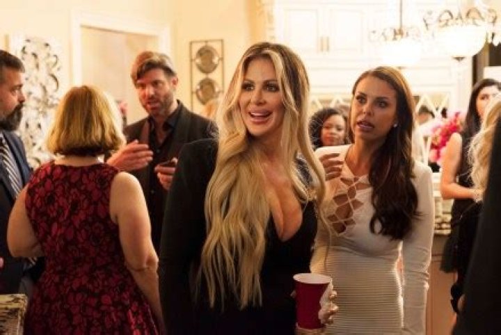 ‘Don’t Be Tardy’ Season Premiere: Kim Zolciak Learns Heartbreaking News About Her Dad