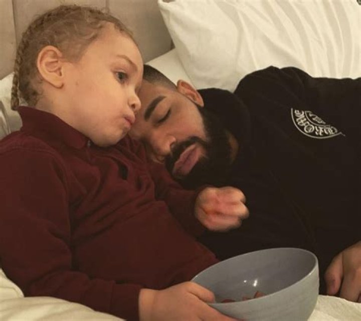 Rapper Reportedly Is The Father Of 2-Year-Old Girl – Hollywood Life