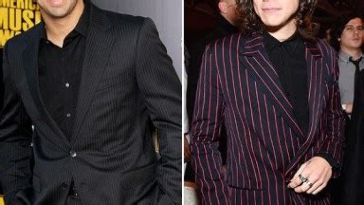 [WATCH] Drake Pretending To Be Harry Styles in Funny ‘Drunk’ Video – Hollywood Life