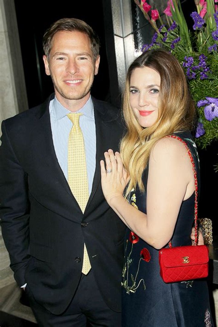 Drew Barrymore Reveals Why She’s Had No Sex In 6 Years Since Divorce – Hollywood Life