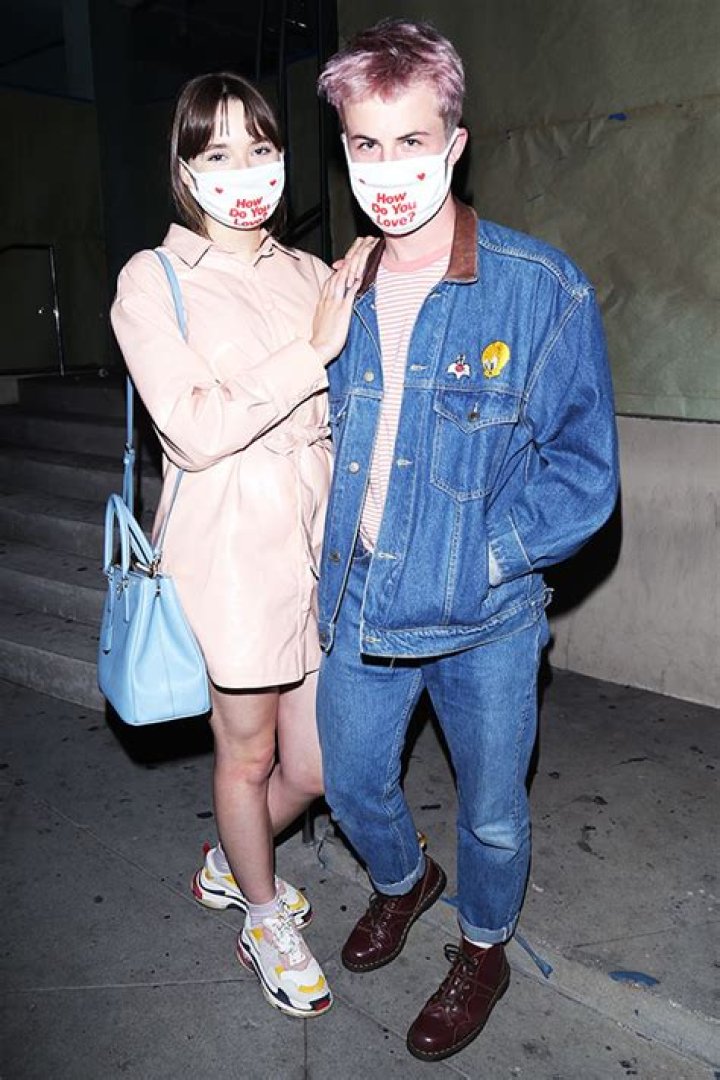 Dylan Minnette Rocks Pink Hair In Photos From PDA Date With Girlfriend – Hollywood Life