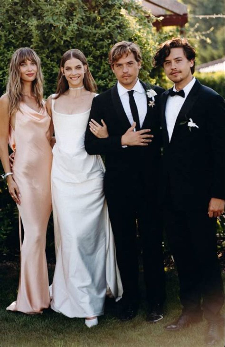 Dylan Sprouse & Barbara Palvin Are Married – Hollywood Life
