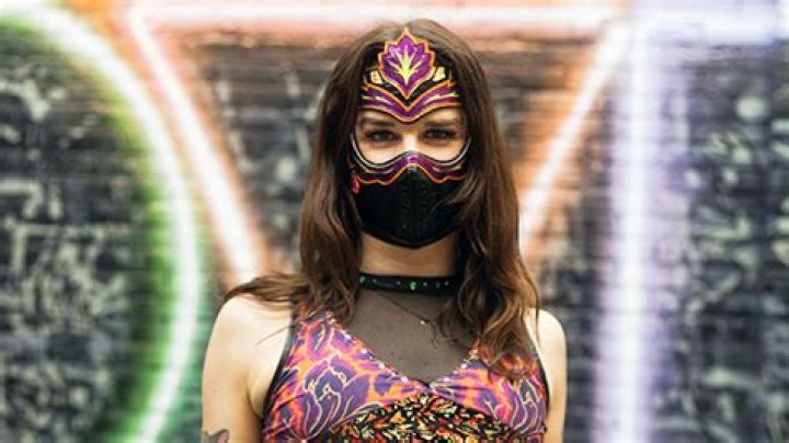 Edith Surreal Celebrates Pride Month With Songs & ‘A Call To Arms’ – Hollywood Life