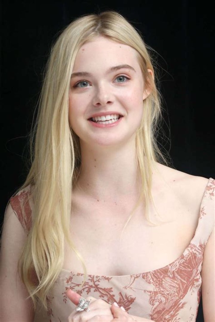 Elle Fanning — Pics Of The ‘Maleficent’ Actress – Hollywood Life