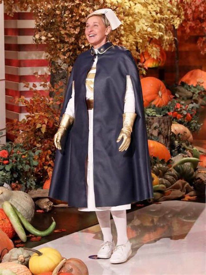 Fake Boobs & Butt — Karla Kardashian – Hollywood Life