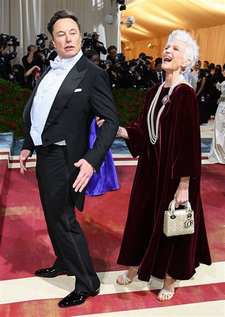 Elon Musk & Maye Musk At Met Gala 2022: Photos – Hollywood Life