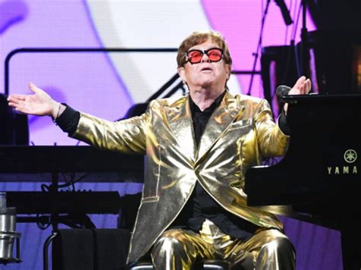 Elton John Hospitalized After Falling In His Home – Hollywood Life