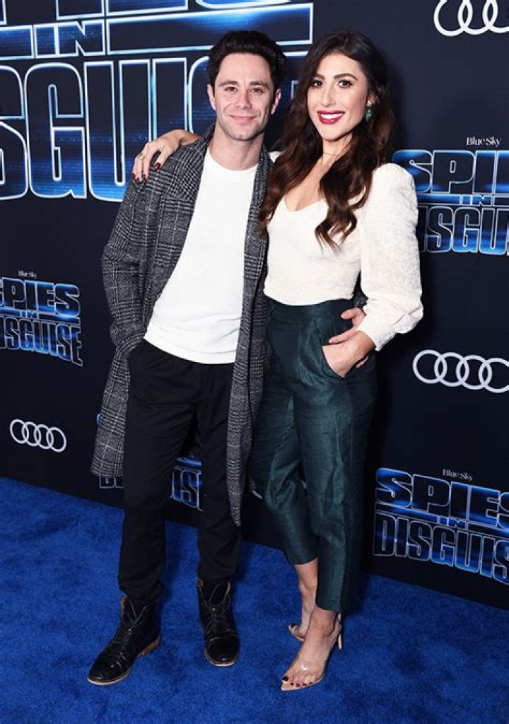 Emma Slater Reveals The Reason For Her Split From Sasha Farber: Video – Hollywood Life