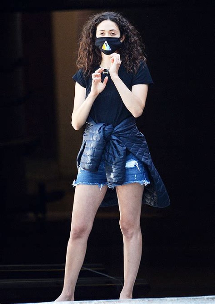 Emmy Rossum Rocks Shredded Daisy Dukes While Shopping For Appliances In LA – Pics