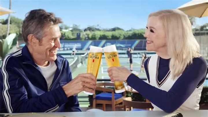 Eugene Levy & Catherine O’Hara’s Super Bowl Commercial For Nissan – Hollywood Life