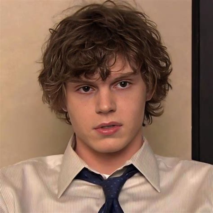 Evan Peters – Hollywood Life