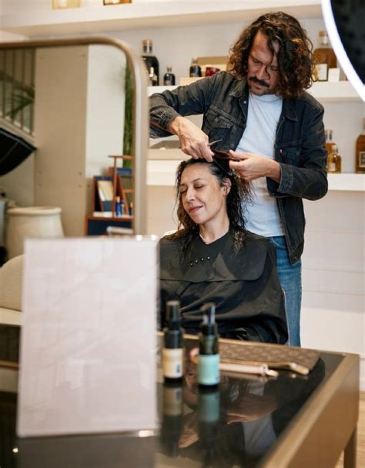 'Fashion Star' Hairstylist Tells You About The Pressure Backstage & His Fave Spring Trend