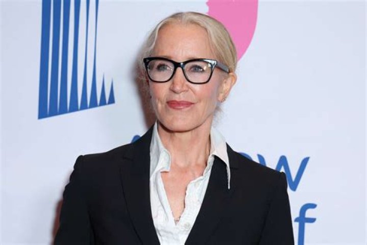 Felicity Huffman Makes Low-Key 1st Appearance As A Free Woman After Spending 11 Days In Prison