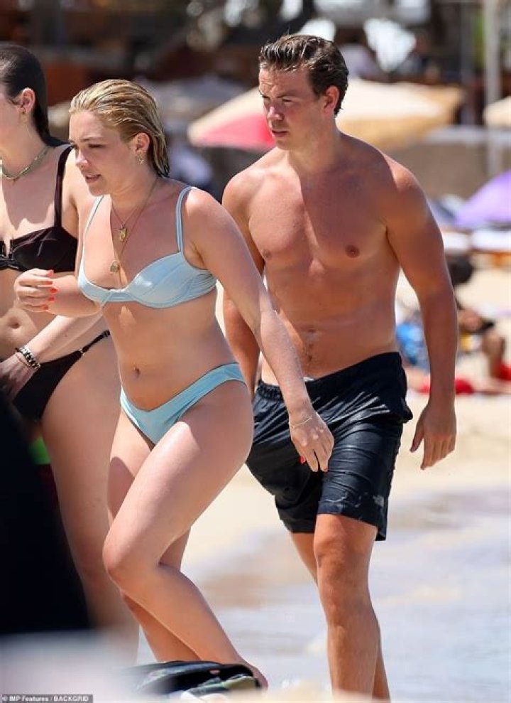 Florence Pugh Reacts To Will Poulter Dating Rumors After Beach Photos – Hollywood Life