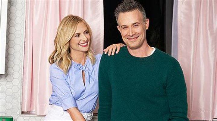 Freddie Prinze Jr. & Sarah Michelle Gellar Reveal What They Love Most About Each Other