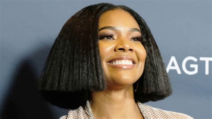 Gabrielle Union, 47, Goes Makeup-Free In Stunning Vacation Selfie