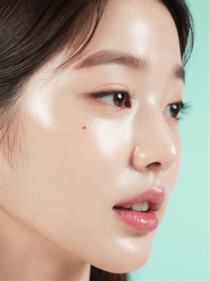 3 Little-Known Secrets To Glowy Skin