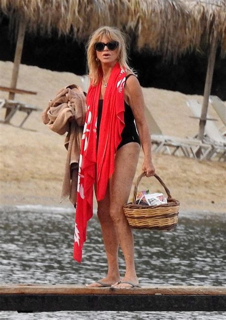 Goldie Hawn, 76, Pairs Black Swimsuit With Sexy Sarong On Italian Getaway With Kurt Russell: Photos