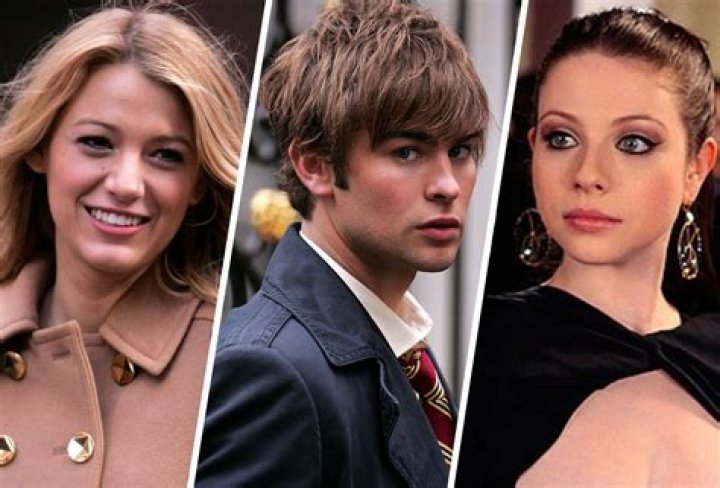‘Gossip Girl’ Stars Dressed Like Their Characters In Real Life: Blake Lively, Leighton Meester, & More