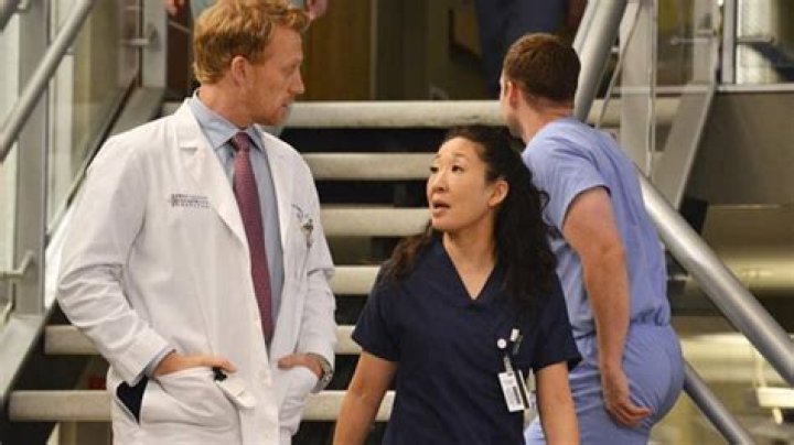 Cristina Yang Harper-Avery Award Winner or Loser? – Hollywood Life