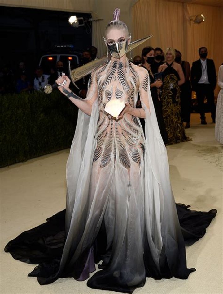 Grimes’ Transformation Over The Years: Photos – Hollywood Life