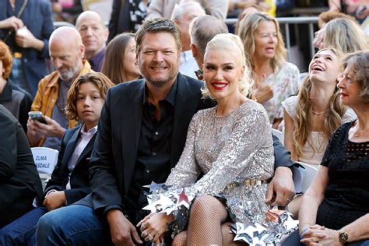 Gwen Stefani Shows Off Enormous Bouquet Of Birthday Flowers From Blake Shelton: ‘What On Earth?!’
