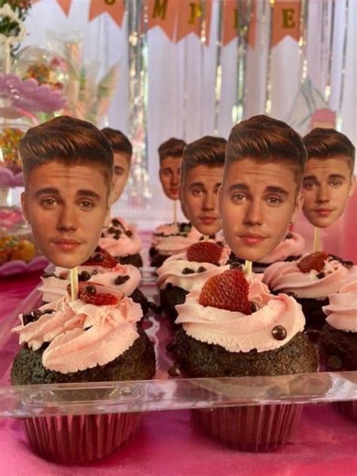 Hailey Baldwin Enjoys Low-Key 23rd Birthday Celebration With Husband Justin Bieber