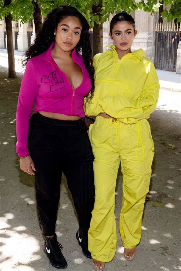 Hailey Baldwin Vs. The Karjenner Sisters In Yellow Tracksuits — PICS